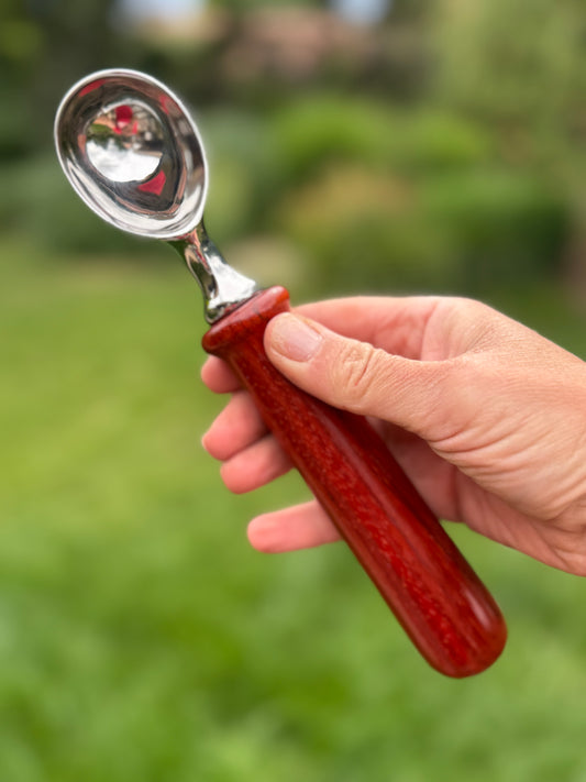 #90 Padauk Ice Cream Scoop with Fox Turquoise Cabochon