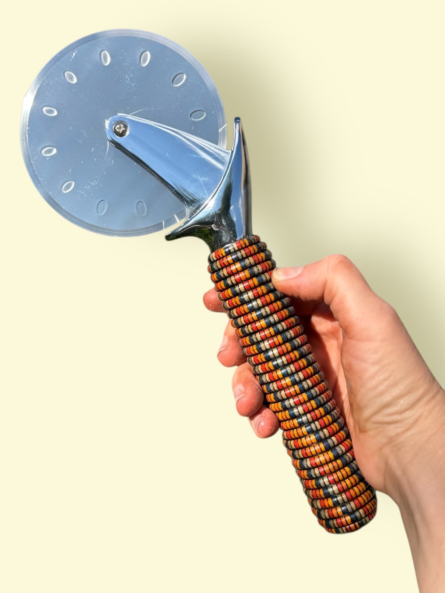 #99 - Basket Illusion Pizza Cutter with Coral Cabochon